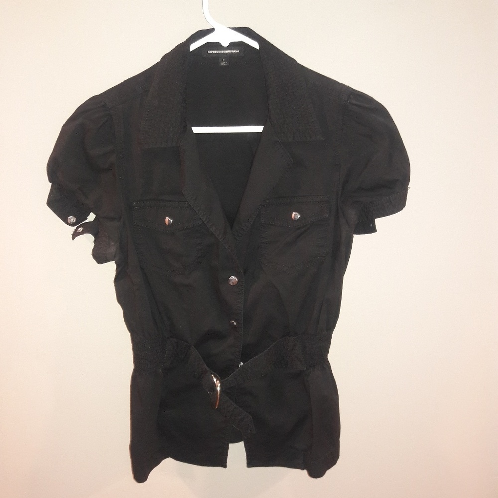 Belted Express top